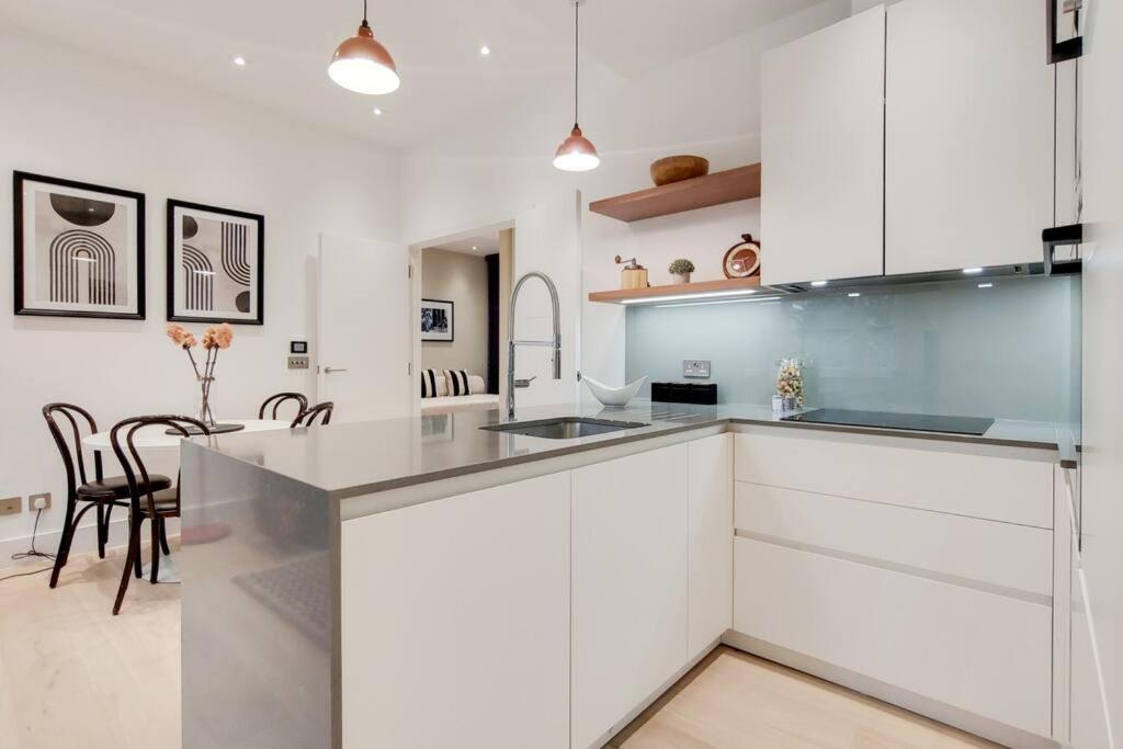 11 Borough Apartments - Bright & Spacious 2-Bed Near London Bridge Exterior photo
