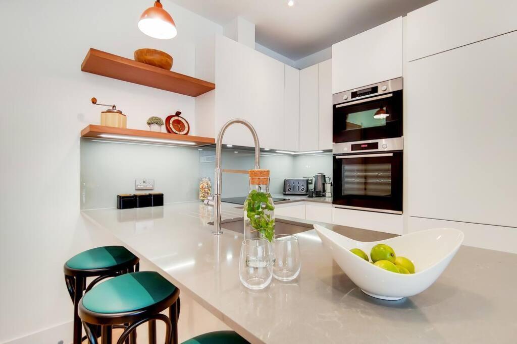11 Borough Apartments - Bright & Spacious 2-Bed Near London Bridge Exterior photo